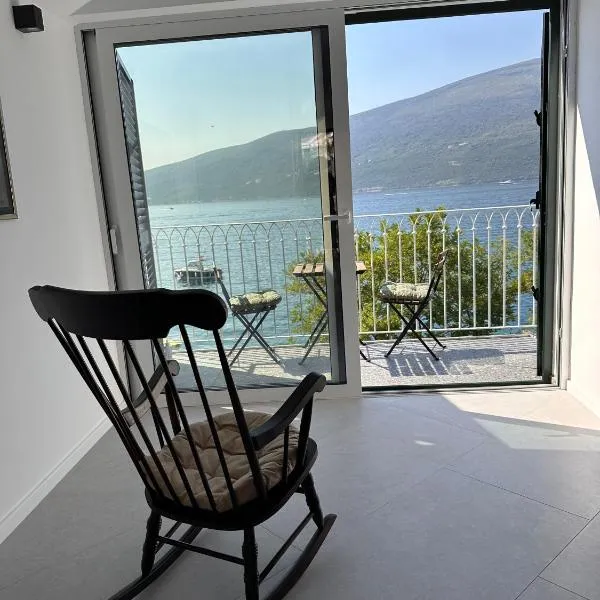 Quince Luxury Apartment, ξενοδοχείο σε Denovici