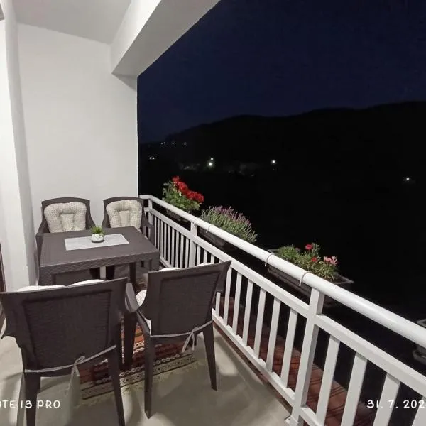 Apartment Happy Corner, hotel v destinaci Visoko
