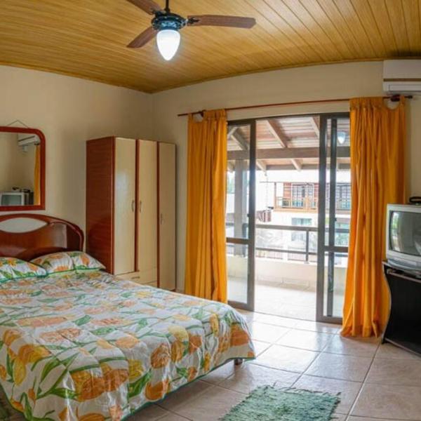Casa 100m da praia, 10 pessoas, 3 quartos ,, - Foto 2