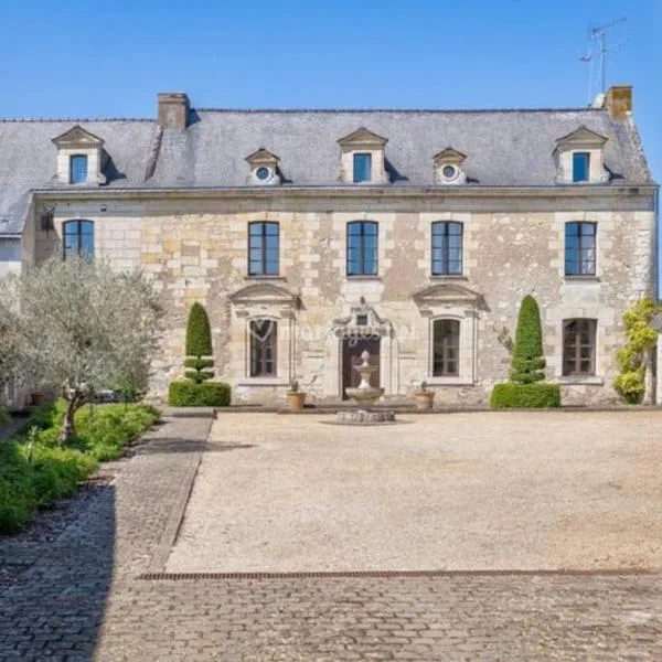 Domaine du prieuré Saint Ellier, hotel in  Charcé-Saint-Ellier-sur-Aubance