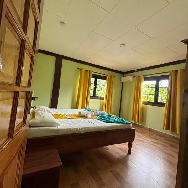 Lianita's Cottage (Selfcatering), hotel v destinaci La Digue