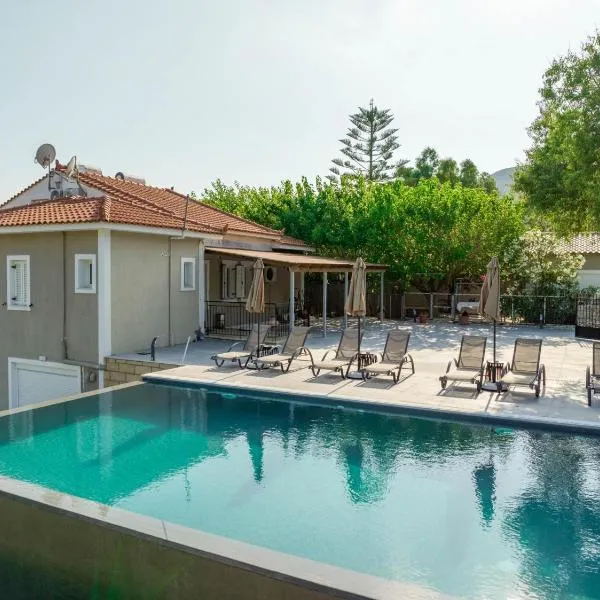 Iphigenia Apartments at Katelios, hotel in Kateliós