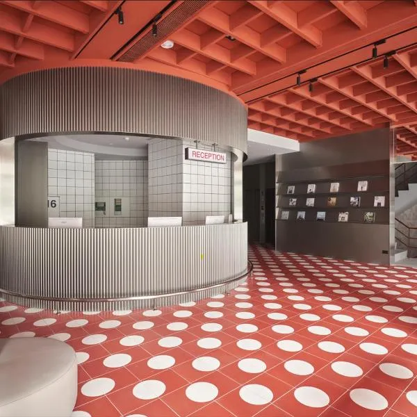 Reddot Hotel, hotel v destinaci Tchaj-čung