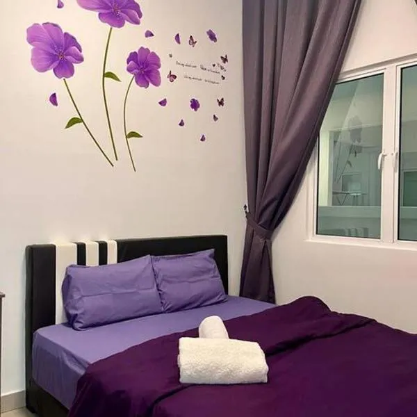 Brand new condo in Amber Cove Melaka Seaside, khách sạn ở Melaka