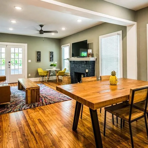 C'est La Vie - make memories at our cozy bungalow, hotel in St. Petersburg