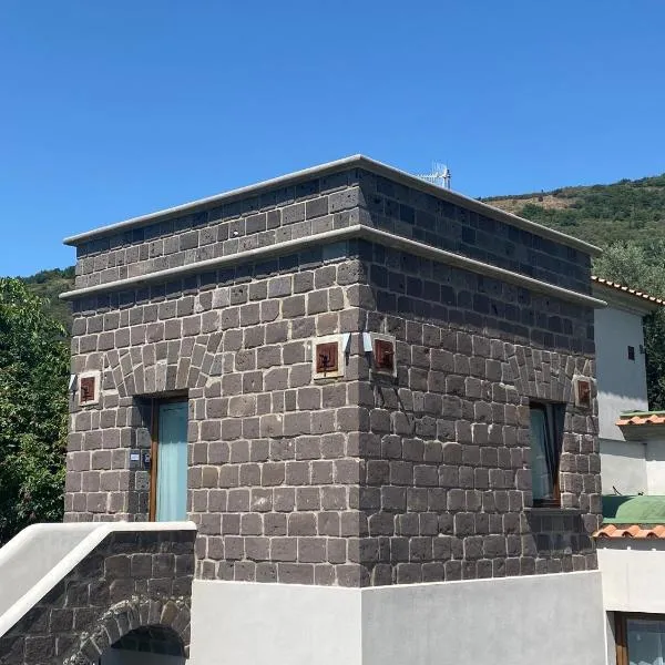 Torre delle Grazie Sorrento Suite, hotel v destinaci Vico Equense