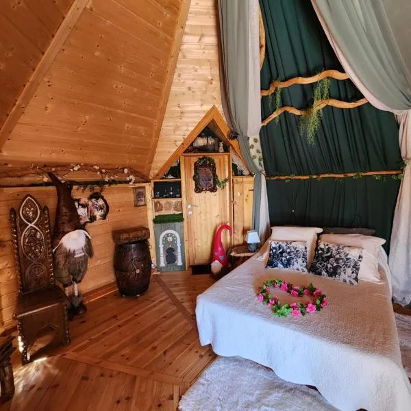 La Chaumière magique des Elfes et ses énigmes, hotel v destinaci Servas