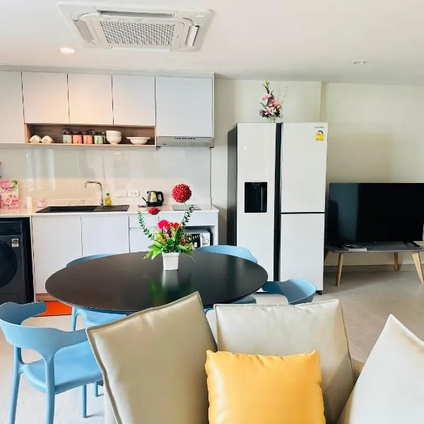 New Ekamai Thonglor Luxury Home near 711, BTS, Mall, khách sạn ở Khlong Toei