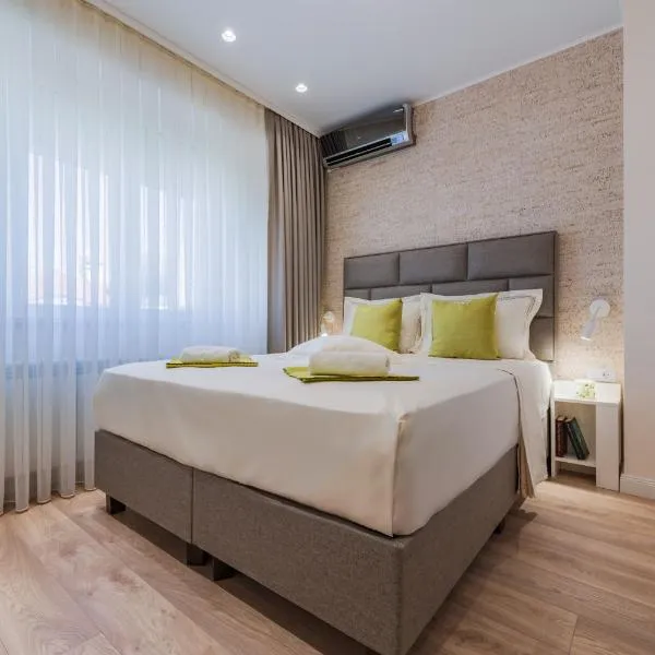 Luxury Seaside Apartment, hotel en Varna