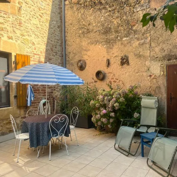 villa Marguerite terrasse & garage, hotel u gradu Belve