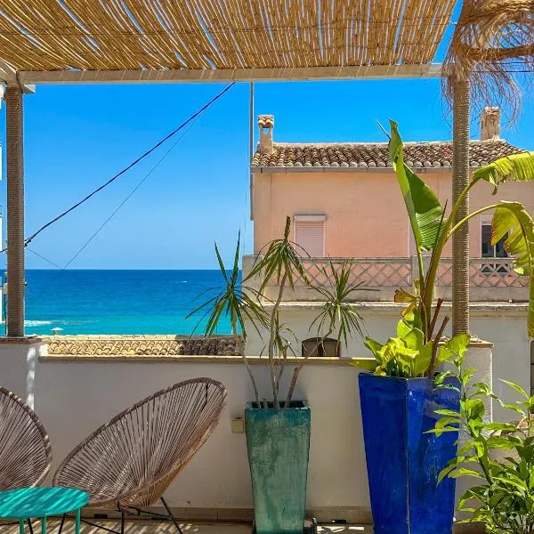 Moona Hostal Altea, hotel in Altea