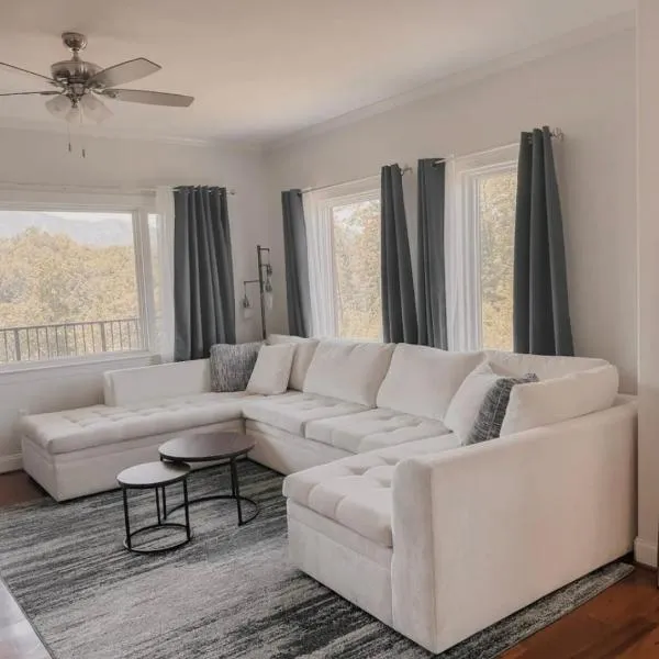 Modern Condo in the Smokies, hotel v destinaci Gatlinburg