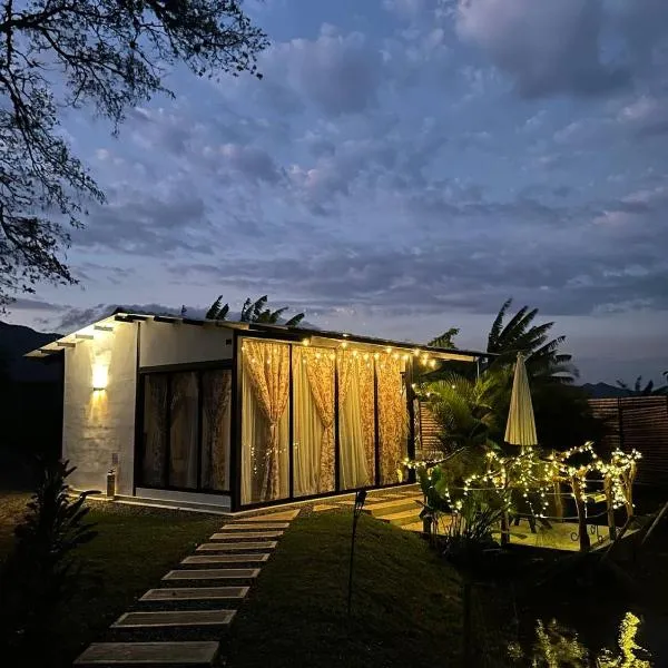 Ziwa Ecohotel Roldanillo Valle - Cabaña Lewa, hotel v destinaci Roldanillo