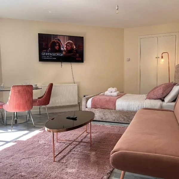 Haven Homes - Central Luton Studio Apartments, hotel in Luton