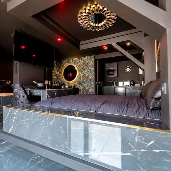 Suite D&S Luxury Room, hotelli kohteessa Firminy