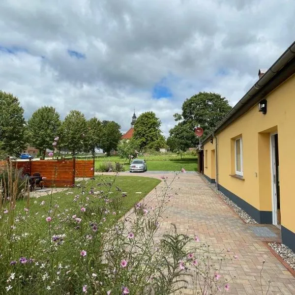 Ferienhaus Weisdin, hotel in Weisdin