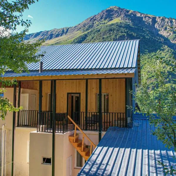 Givi Kakhiani's Svaneti Guesthouse, hotel in Zhabeshi