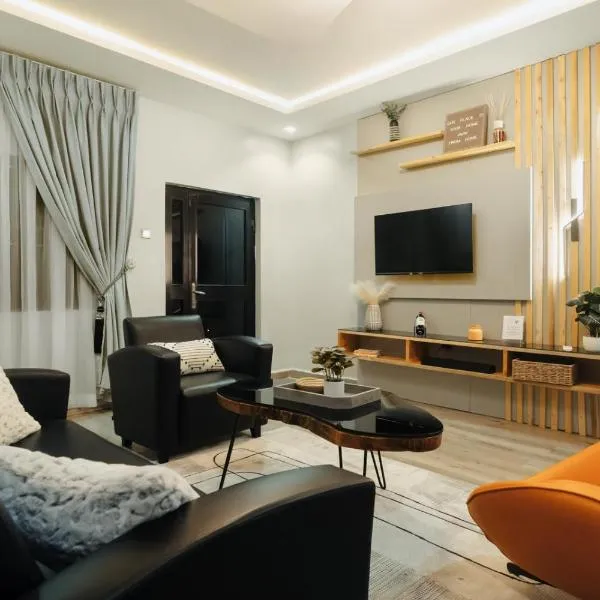 2 bedroom Greys apartment Gwarimpa, hotel di Gwarinpa