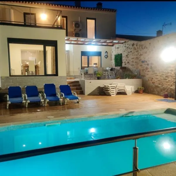Casa da Aldeia, hotel v destinaci Santa Clara-a-Nova