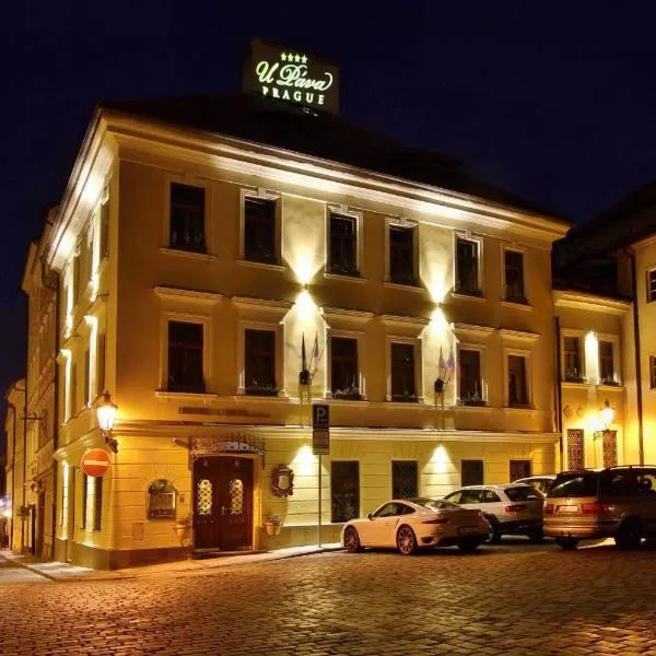 U Páva, hotel en Řež