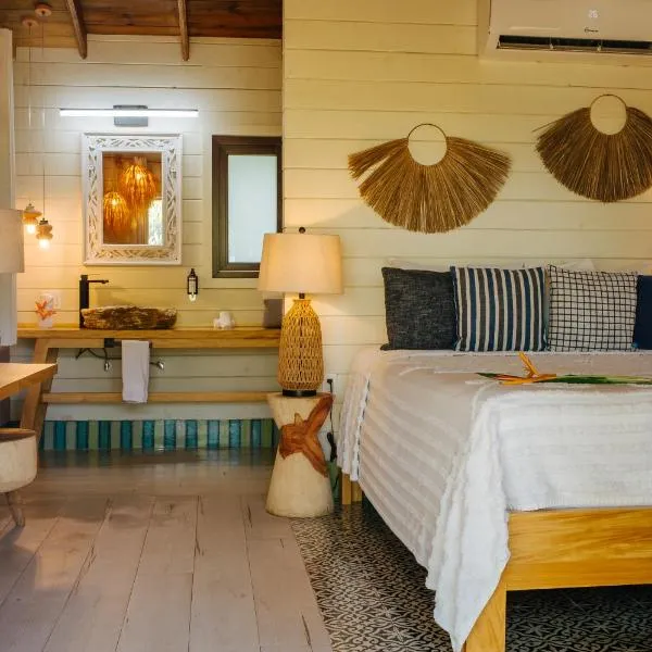 Tranquilseas Eco Lodge & Dive Center, hotel en West End