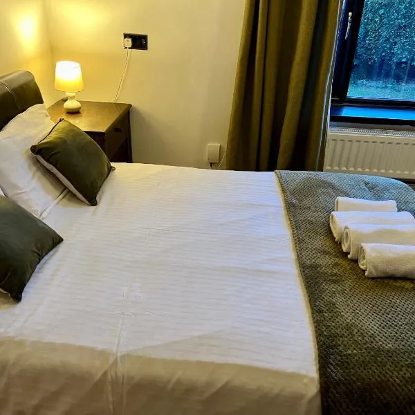 Housefield Stay, Room 4, hotel in Stoke on Trent