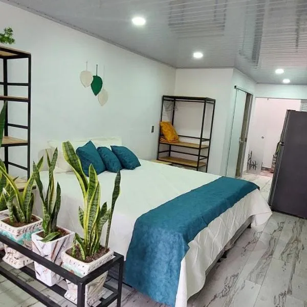 Cómodo loft en Medellín, hotel in Medellín