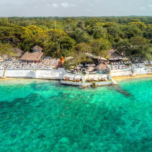 Bora Bora Beach Club & Hotel, hotel in Isla Grande