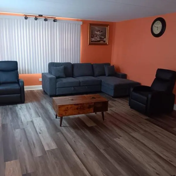 Condo Apartment Near Midway Airport, hotel en Chicago