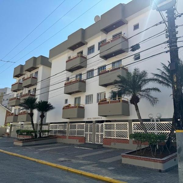 Apto. Ubatuba Praia Grande 2qts 2ban a 100m do mar