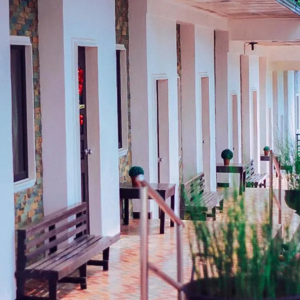 RedDoorz at Dream Haven Bed & Breakfast, hotel v destinaci Valencia