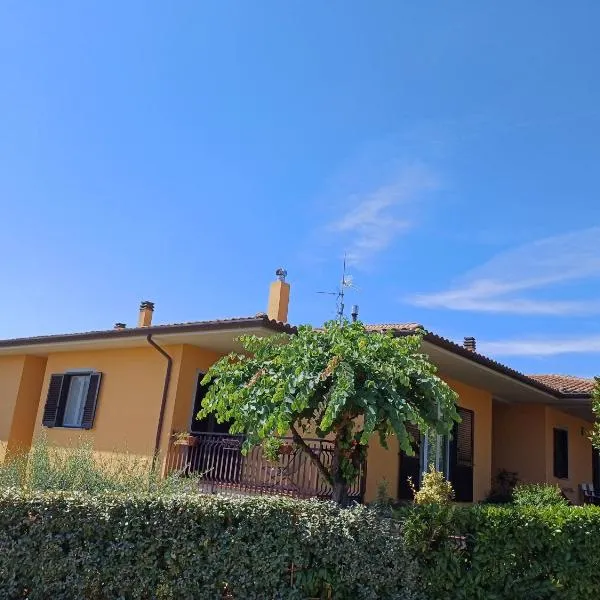 Casa di Livio e Giuseppa – hotel w mieście Fratta Todina