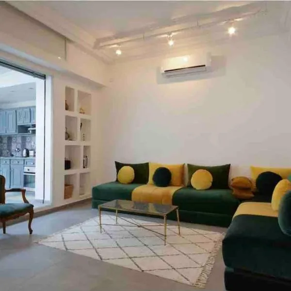 Luxury Artist Loft Apartment - Best location，位于拉巴特的酒店