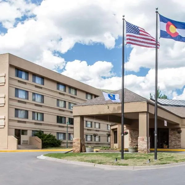 Comfort Inn Near Vail Beaver Creek, hotel v destinaci Avon