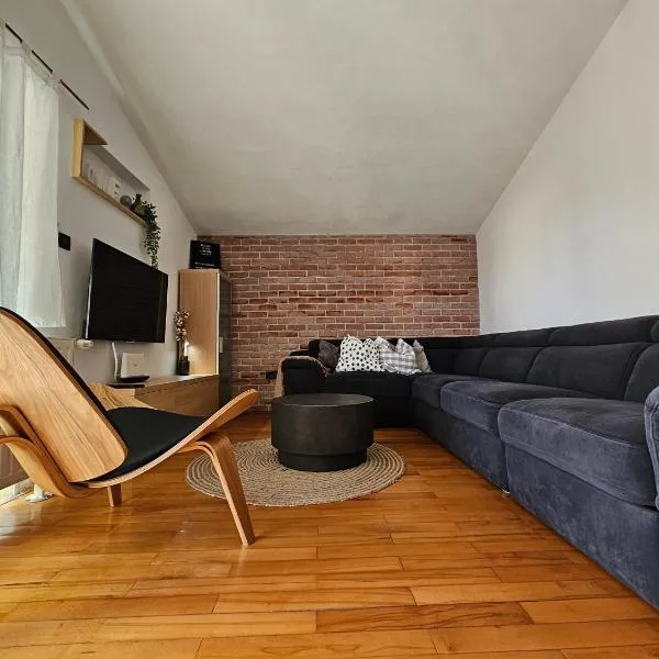 Cozy Designed & Sea view Apartment SULYE, Zaboric Sibenik, hotel v destinaci Zaboric