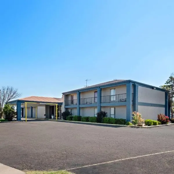 Quality Inn, hotel in Plainview
