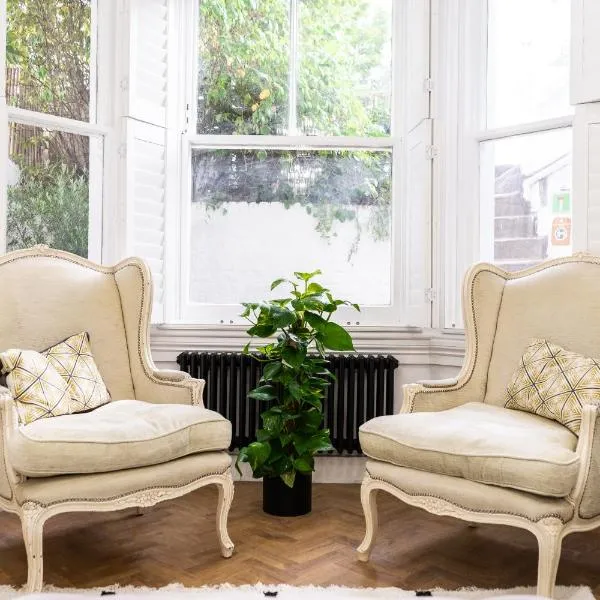 Kensington Bay View Dreams, hotel in Londen
