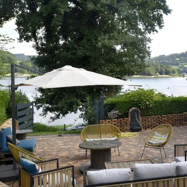 Ô bord du Lac - Canoé, barbecue, hotel v destinaci Chaumard