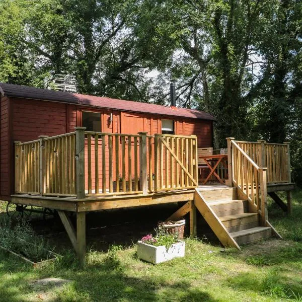 The Foxes Den Shepherds Hut, hotell Bristolis