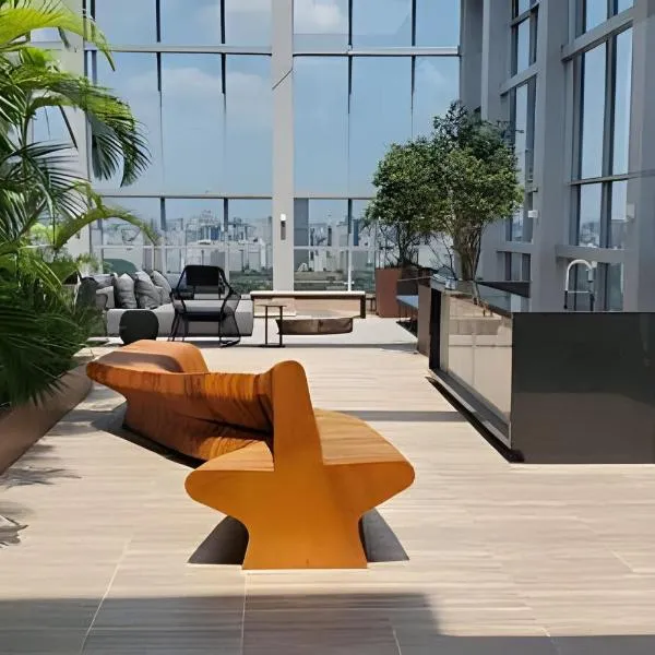 Maravilhoso Apto, prédio premiado, 40 metros 2 , uma suíte wide hilton garden, melhor localização de são paulo, metrô fradique coutinho, garagem inclusa, hotel en São Paulo