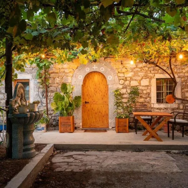 Guest House Castle, hótel í Shkodër