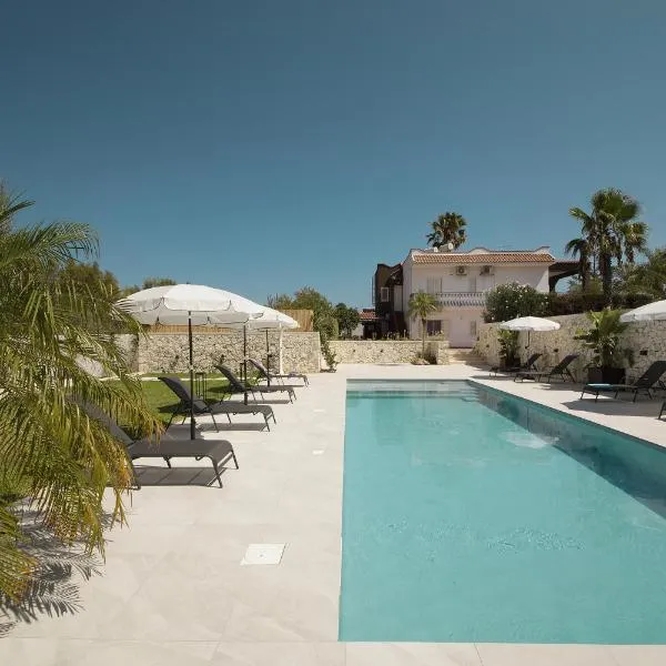 Villa Merilusi Apartments, hotel v destinaci Fontane Bianche