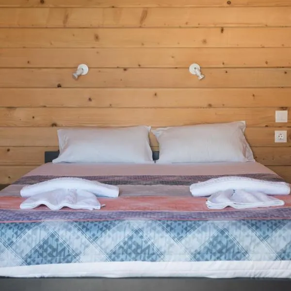 Stratos Wooden Studio, hotel ve městě Chania