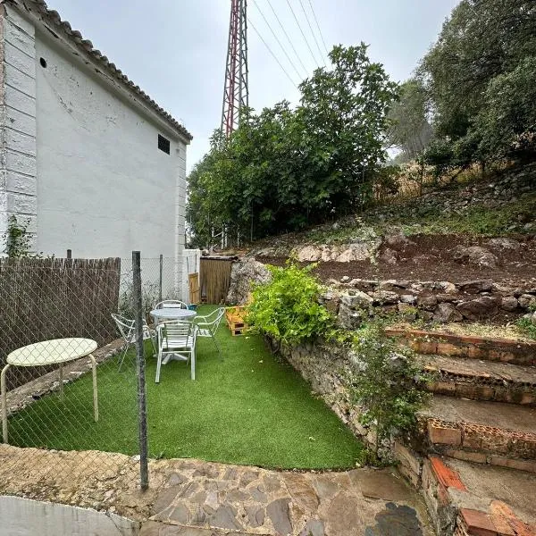 Casa Atanasio 2, hotel in Grazalema