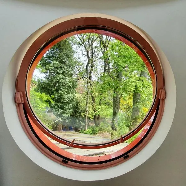 COUETTE et CAFÉ L'AGENCE, hotel v destinaci Boutigny-sur-Essonnes
