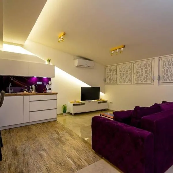 Boom Spa 1 Belgrade Apartments, hotel in Fontana