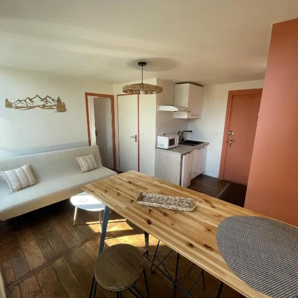 Appartement centre historique, hotel v destinaci Navarrenx