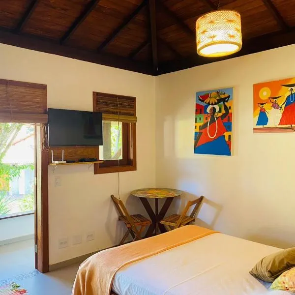 Chalé Top 10 em Arraial d'Ajuda BA, hotel v destinaci Porto Seguro