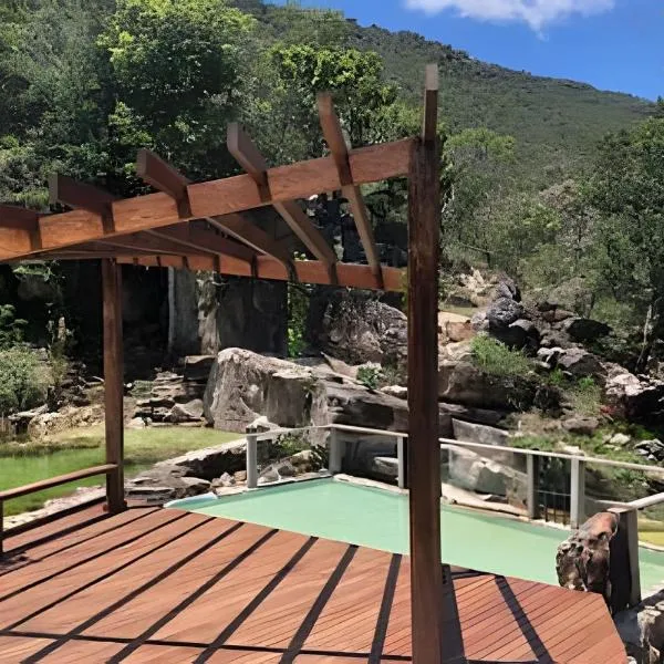 Chalé e Cachoeira ao Pé da Serra, hotel in Jaboticatubas