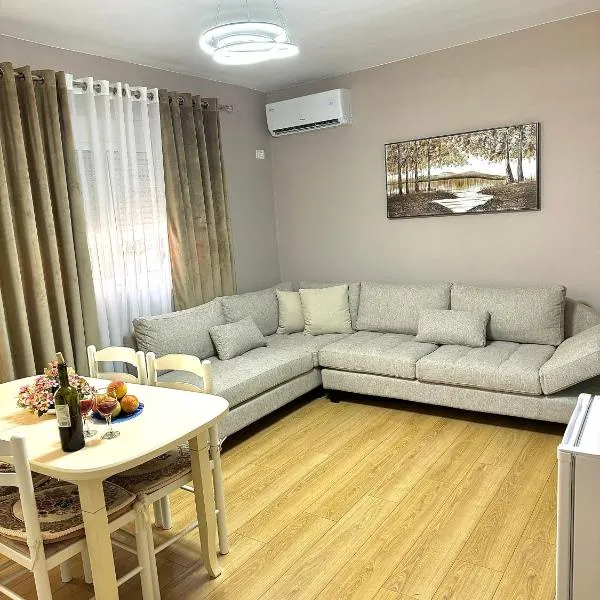 Nefis Apartament, hotel in Berat